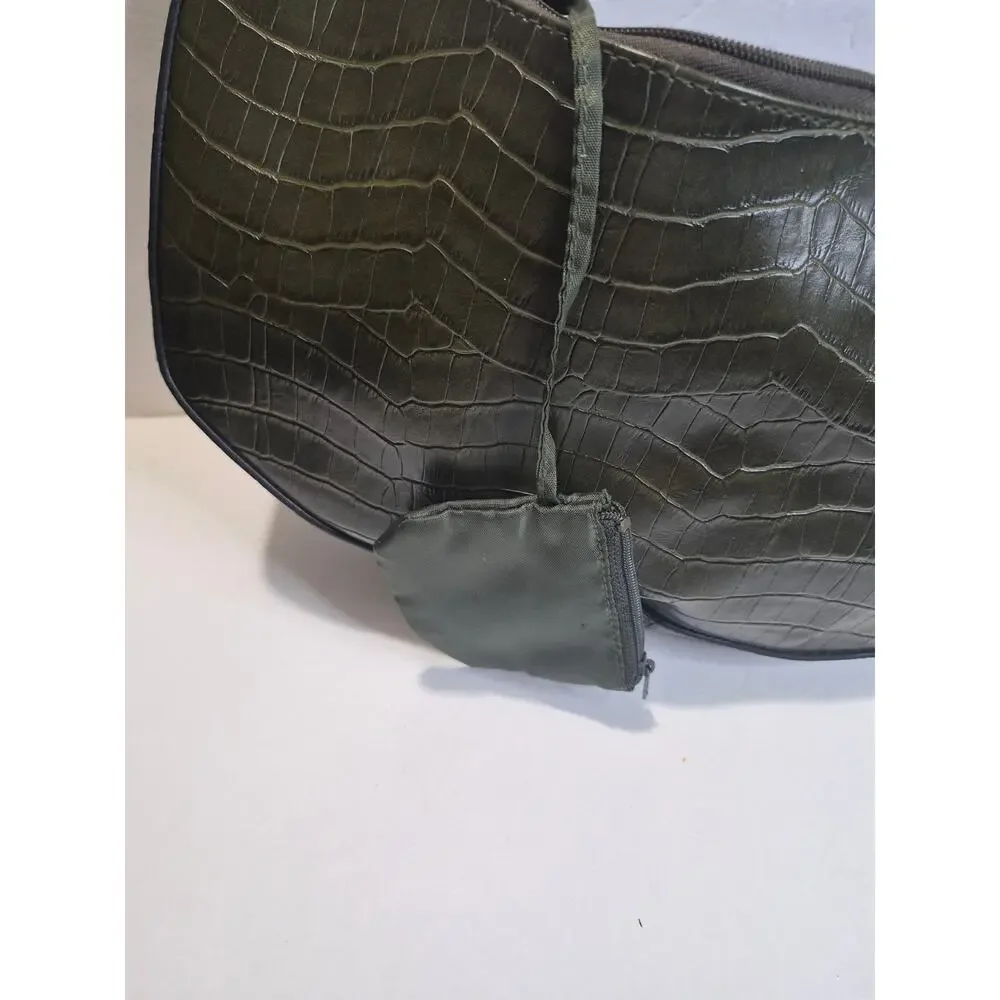 Gold Mine MINI  By Bueno, Color Dark green.